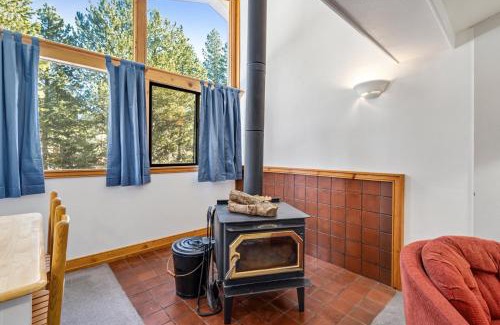 Bear Valley Apartamento | Bright, Spacious Studio! - Creekside #119