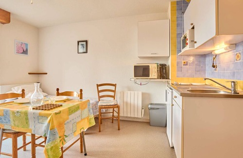 Barbotan-les-Thermes Apartamento | Estudio luminoso con balcón y Wi-Fi en Barbotan
