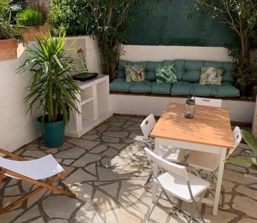 Saint-Aygulf Apartamento | Bright studio with small terrace