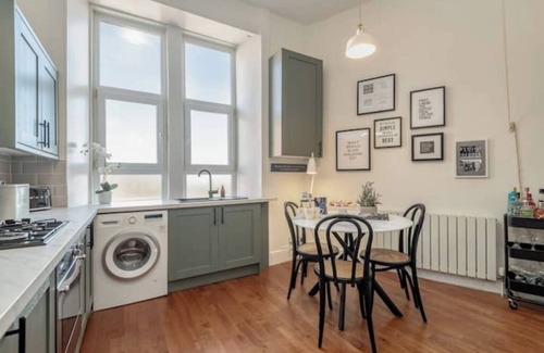 Shawlands Apartamento | Bright & Stylish 2-Bedroom Apartment in Shawlands, Glasgow