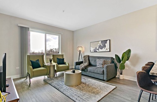 Forestview Apartamento | Bright Stylish 2BR Apt in Oak Brook