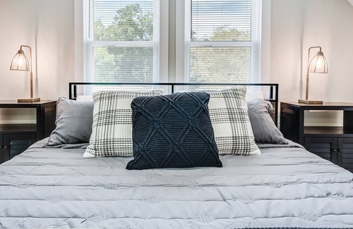 Port Wentworth Apartamento | Bright, stylish 2nd fl Studio