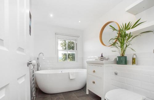 Mile End Apartamento | Bright, stylish & cosy 3-Bed Flat near Mile End
