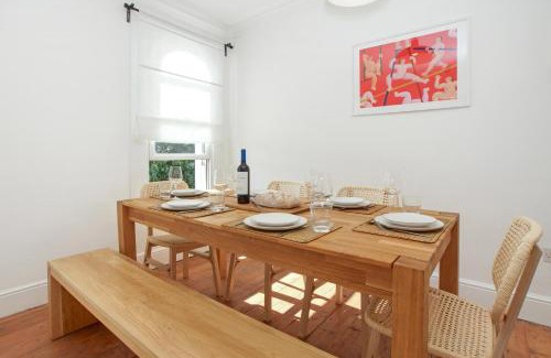 Mile End Apartamento | Bright, stylish & cosy 3-Bed Flat near Mile End