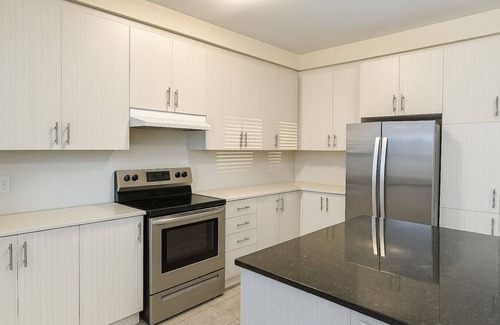 Thorold Casa | Bright & Stylish Family Home | Near Niagara Falls