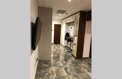 Earley Apartamento | Bright, stylish Studio flat with Sky Sports