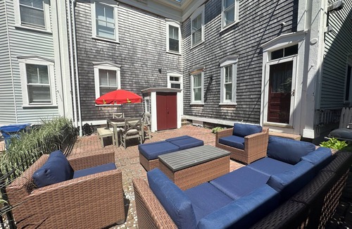 Historic Hill Apartamento | Bright & Sunny 1 Bed/ 1 Bath/ Dog Friendly on Historic Spring St.