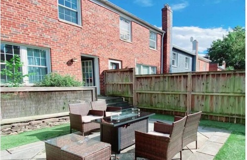 Potomac West Casa | Bright townhome in vibrant Del Rey 10mins to DC