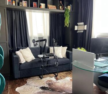 Tel Aviv Apartamento | Bright & Unique 3BR Home in Tel Aviv