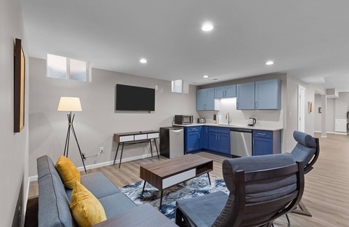 The Gate Casa | Bright Urban Comfort | JZ Vacation Rentals