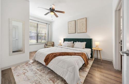 Frisco Apartamento | BrightHaven - 1BR with Pool, Gym, Parking and EvCharger