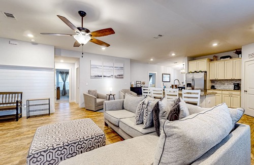 Navarre Casa | Brightly updated home near the sound with large patio, chef's kitchen, & W/D