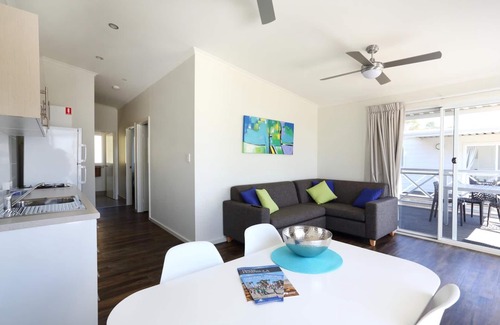 Kingston Park Otro | Brighton Beachfront Holiday Park