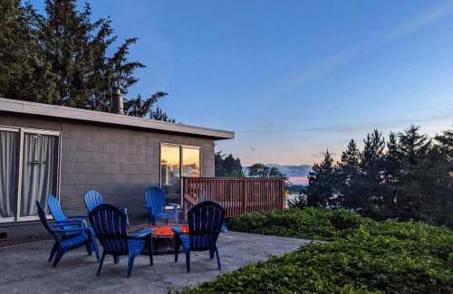 Rockaway Beach Casa | Brighton Blue