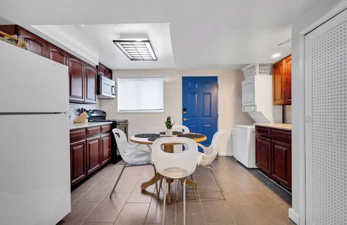 Brighton Casa | Brighton Retreat - Walk to Metro