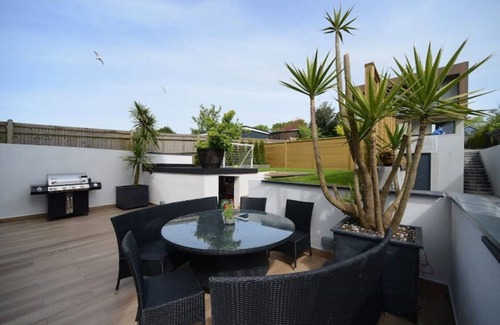 Woodingdean Casa | Brighton Seaside Retreat