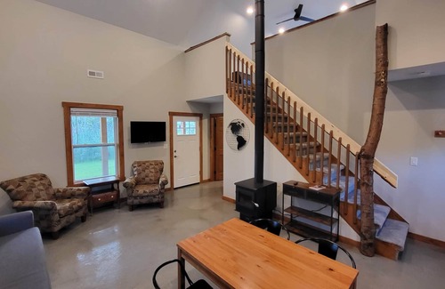 Rensselaer Cabina | Brightstone Lake Cabin 2