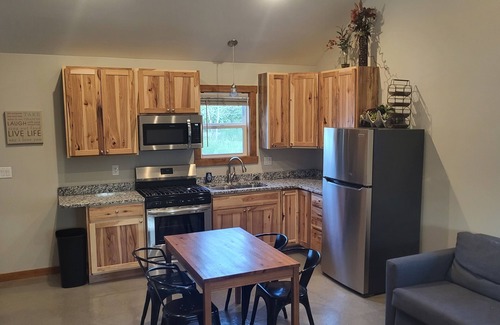 Rensselaer Cabina | Brightstone Lake North East Cabins