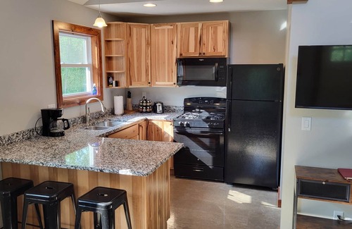 Rensselaer Cabina | Brightstone Lake Cabin 1