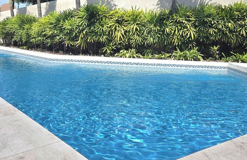 Samborondón Apartamento | BRILLANTE, PISCINIA, SEGURO Samborondón
