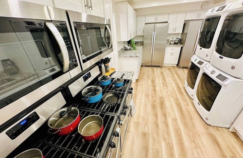 West University Casa | Bring a Large Group S