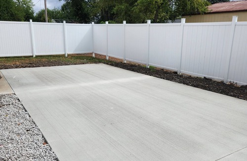 Mattoon Casa | Bring The Whole Crew, We've Got Room!