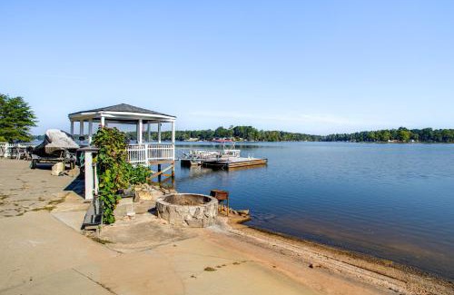 Gold Nugget Point Casa | Bring Your Boat! Lake Murray Home with Dock and Ramp