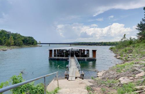 Greers Ferry Casa | Bring Your Boat! Greers Ferry Lake Home with Slip