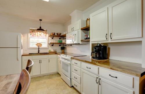 Greers Ferry Casa | Bring Your Boat! Greers Ferry Lake Home with Slip