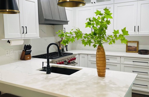 Buckhead Casa | Bring your family and friends to beautiful Fawn Cove!