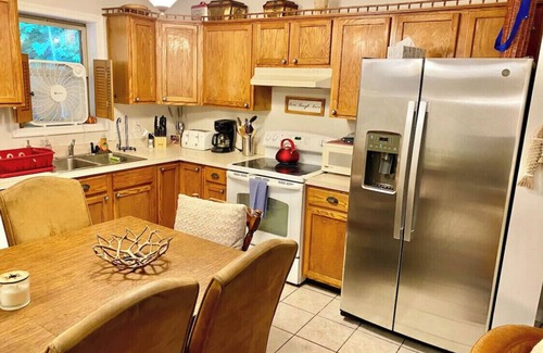 Lake Ariel Casa | Bring your friends, your family, your pets, you won’t want to leave! :)
