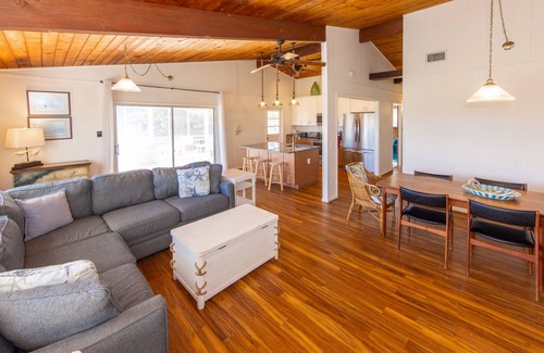 Sandbridge Casa | Bring your Pup! Charming Cottage steps from the Beach, Elevator!