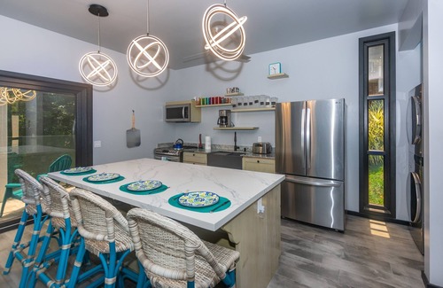 Antoneys Cay Casa | Brisa De Verano 2 Bedroom Home by RedAwning