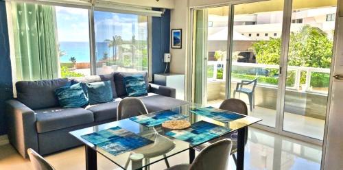 Zona Hotelera Apartamento | Brisas Shores 209 Beachfront Apartment with terrace, Cancun Hotel Zone, 1 bedroom