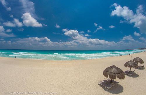 Zona Hotelera Apartamento | Brisas Shores 209 Beachfront Apartment with terrace, Cancun Hotel Zone, 1 bedroom