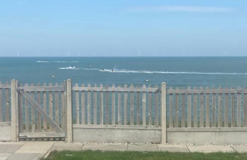 Greenhill Apartamento | BRiSYL BEACH HOUSE, with amazing changing views!
