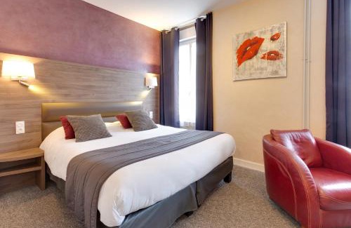 Saint-Hilaire-du-Harcouet Hotel | Brit Hotel le Cygne