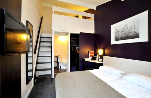 Dardilly Hotel | Brit Hotel Lyon Nord Dardilly