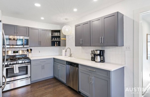 Mueller Apartamento | Pet Friendly ATX Escape + Game Room + Free Parking