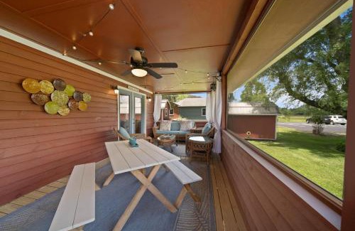 Valle Crucis Casa | Broadstone Cottage