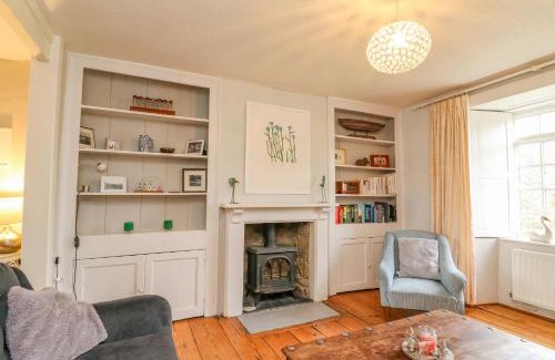 West Bay Casa | Brock Cottage