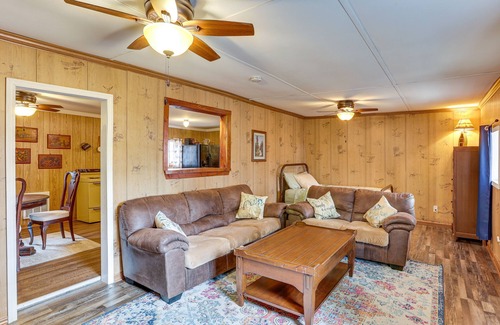 Parsons Cabaña | ‘Brodies Landing Cottage’ ~ Half Mi to Lick Creek!