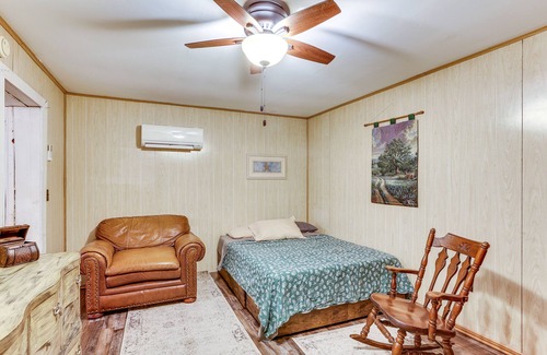 Parsons Cabaña | ‘Brodies Landing Cottage’ ~ Half Mi to Lick Creek!