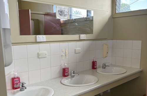 Broken Hill Cabina | Broken Hill Tourist Lodge