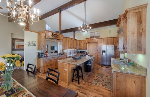 McCall Casa | Broken Ridge Ranch - Massive home, sleeps 34 guests w/hot tub, game room, air conditioning