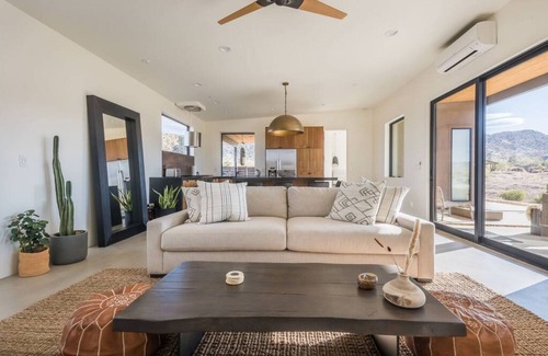 Pioneertown Casa | Bronco Vista-Pioneertown's Private Sanctuary