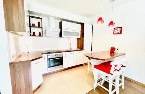 Pradnik Bialy Apartamento | Bronowice Residence Blue - Homey Apartment with Garden and Parking