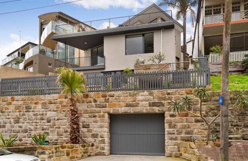 Bronte Casa | Bronte Beach House with Ocean Views