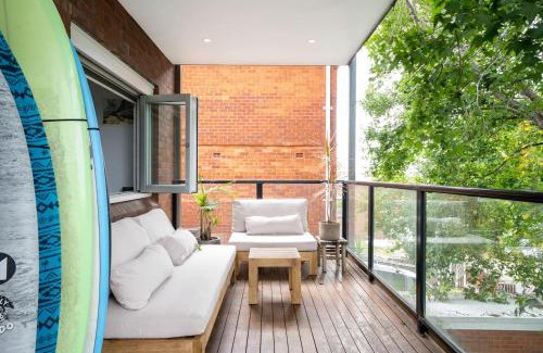 Bronte Apartamento | 'Bronte Beauty' Modern Heritage Style with Balcony