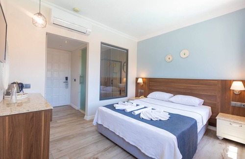 Oludeniz City Center Hotel | Bronze Hotel
